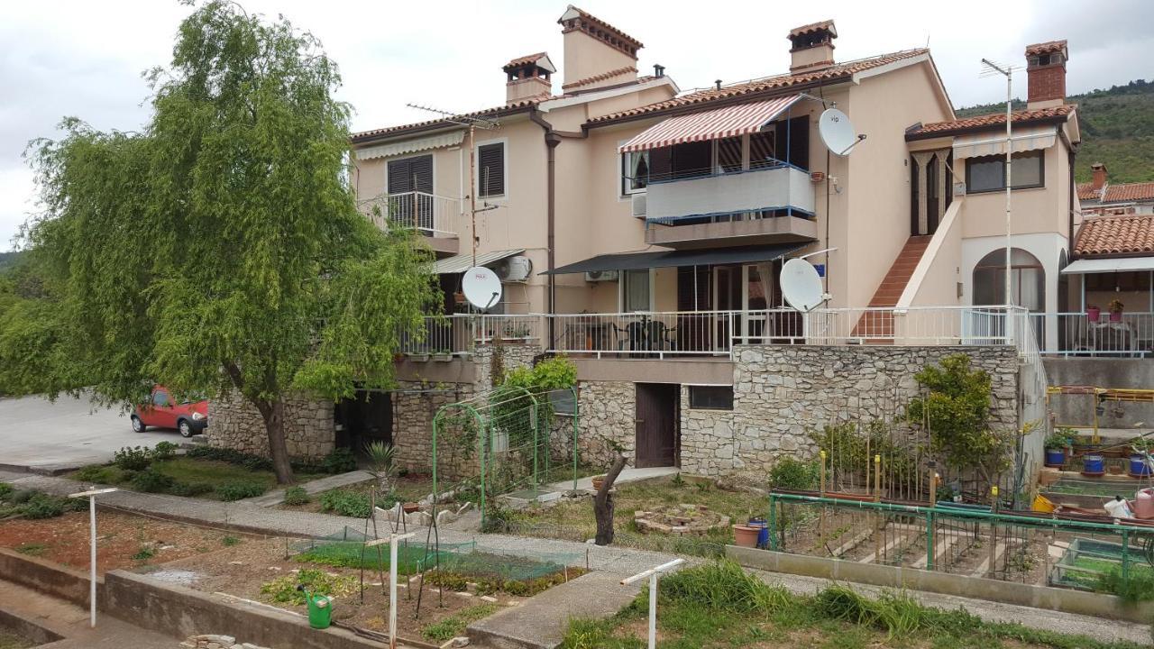 Apartman Ema 4+2 Koromačno 外观 照片