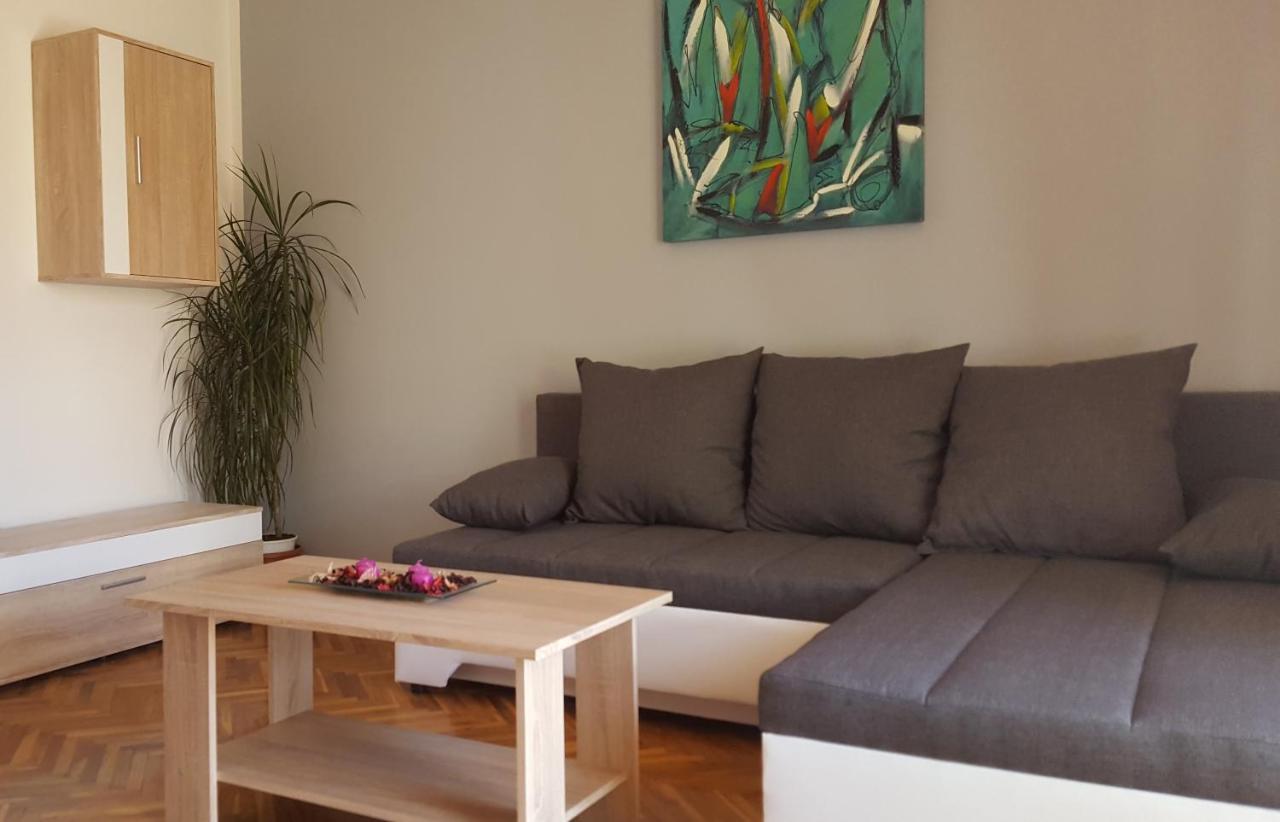 Apartman Ema 4+2 Koromačno 外观 照片
